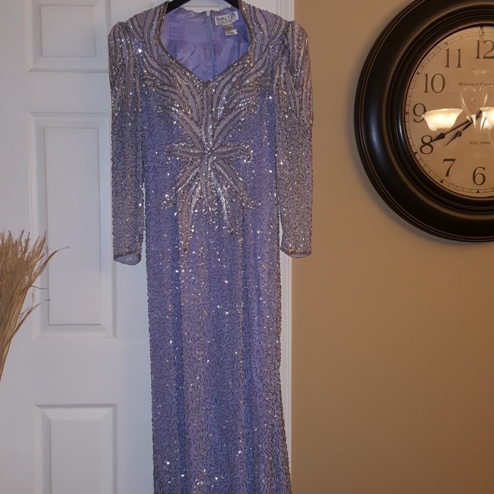 TRUE RADIANCE❣️Stunning! Absolute show stopper. Dress - Picture 3 of 8